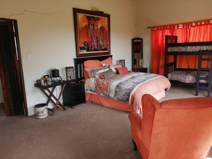 4 Bedroom Property for Sale in Boschenvaal River Front Lodges Free State